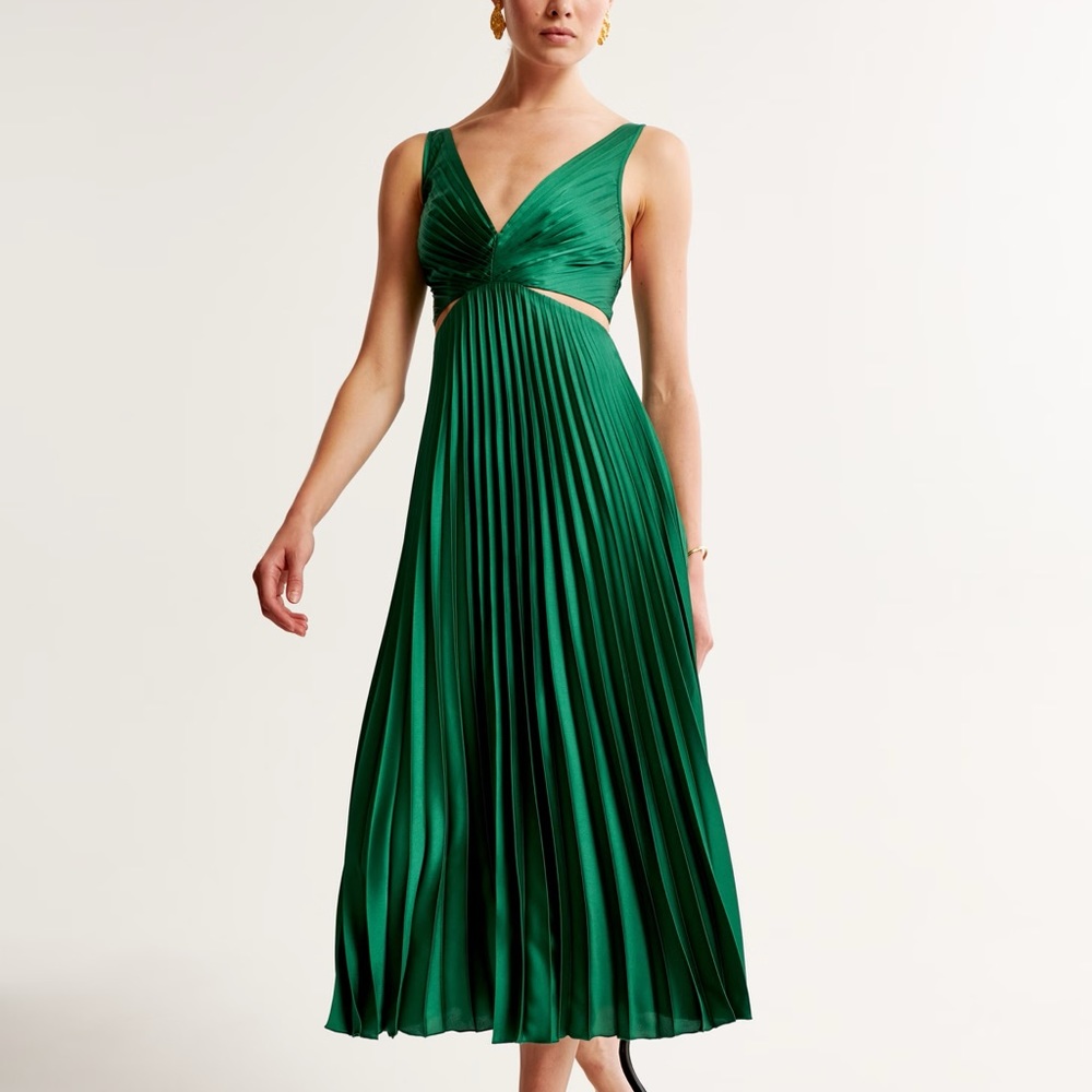 NWT Abercrombie & Fitch Emerald Green Pleated Maxi Dress